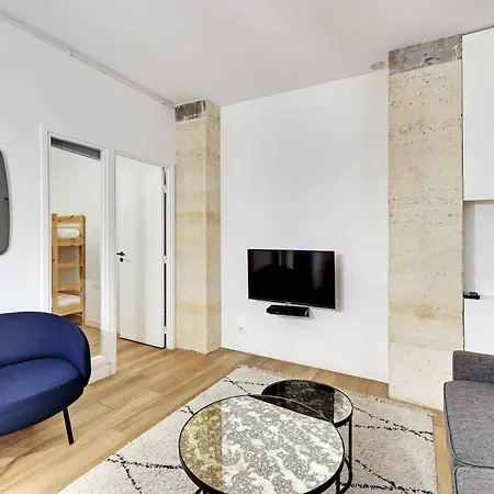 Modern - 2br-6p-oberkampf *