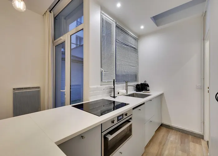 Modern - 2br-6p-oberkampf Апартаменты